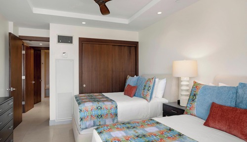 Condo, 2 Bedrooms, Ocean View (1104)