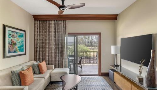 Three Bedroom Suite with Golf View 