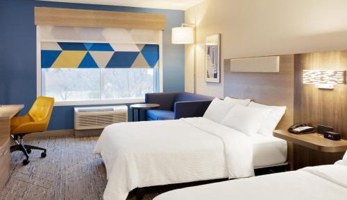 Standard Queen Room with Two Queen Beds