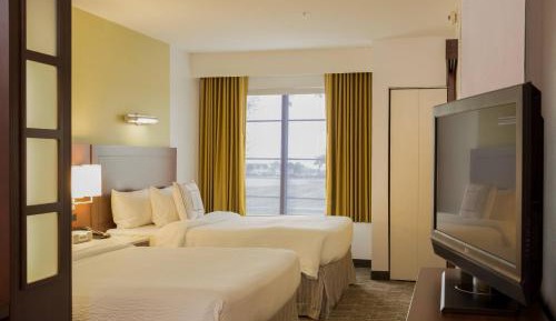 Queen Suite with Two Queen Beds and Trundle Sofa