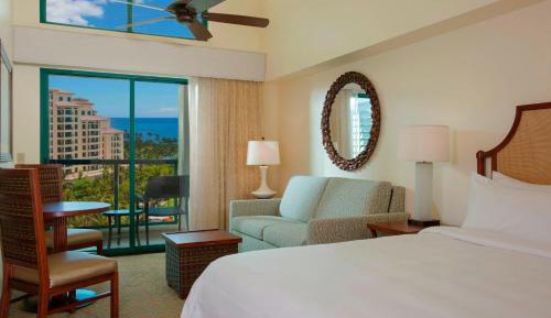 Penthouse King Room with Sofa Bed and Balcony - Ocean View