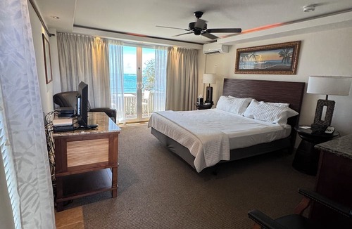Kapaa Hotel | Hotel Coral Reef