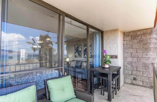 Kihei Condo | Endless & Elegant Vistas