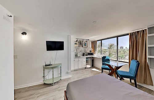 McCully - Moiliili Condo | Hawaiian Monarch 805 Condo by RedAwning
