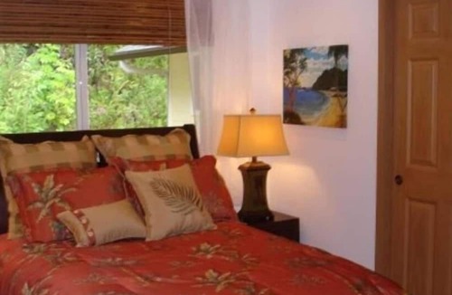 Pauwela Bed & Breakfast | Bamboo Valley Inn