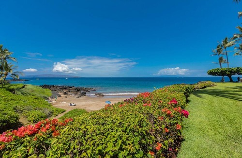 Wailea Hotel | Makena Surf by Coldwell Banker Island Vacations