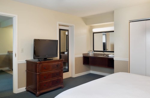 Mechanicsville Hotel | Pine Barn Inn
