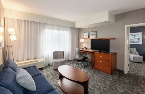 Arcola Hotel | Courtyard by Marriott Philadelphia Valley Forge/Collegeville