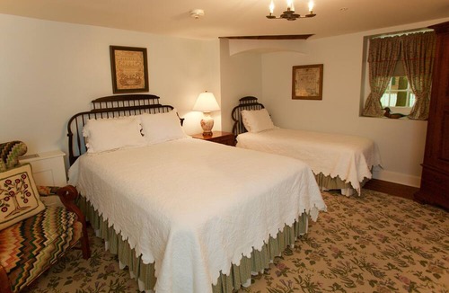 Winston - Salem Bed & Breakfast | The Zevely Inn