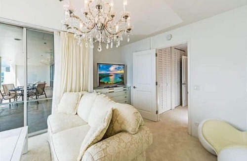 Waikiki Hotel | Ilikai by Luana Hawaii Vacation Rentals