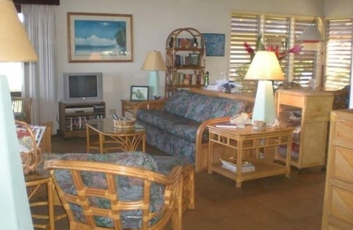 Maunaloa Cottage | Closest Oceanfront Cottage on Kepuhi Beach, Molokai DISCOUNT