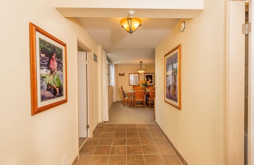 Kahana Hotel | Royal Kahana 220 - 2Br Condo
