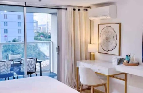 Waikiki Cottage | @ Marbella Lane- Trendy Waikiki Oasis Near Beach