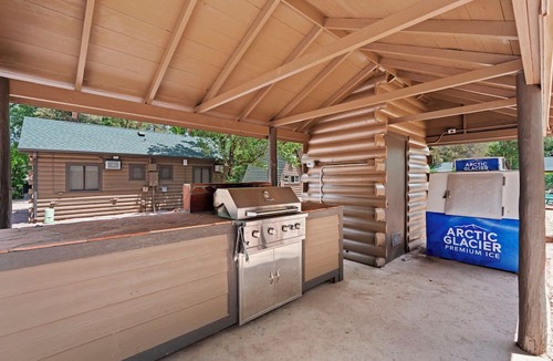 Colorado Springs Cabin | Timber Lodge Cabin 6
