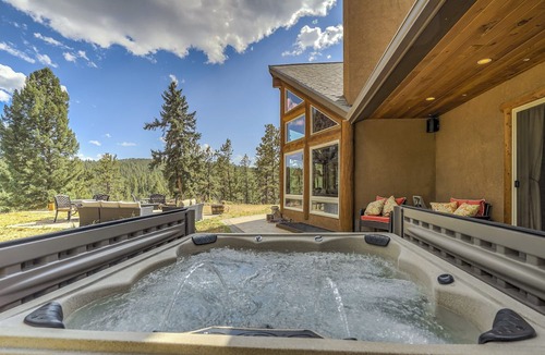 Woodland Park House | Rustic Luxury