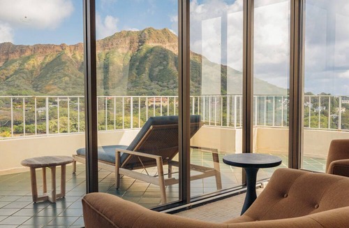 Diamond Head - Kapahulu - St. Louis Hotel | Lotus Honolulu at Diamond Head