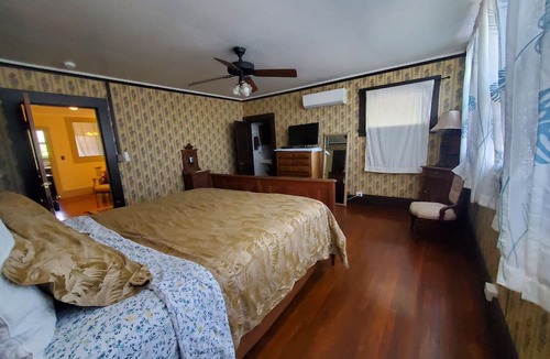 Manoa Bed & Breakfast | Manoa Valley Inn