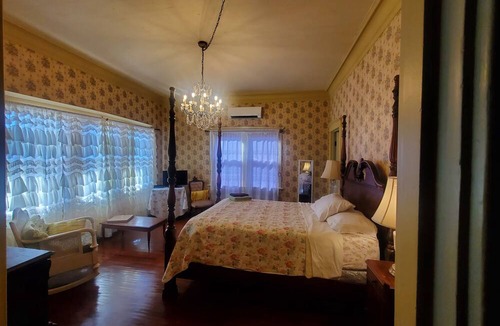 Manoa Bed & Breakfast | Manoa Valley Inn