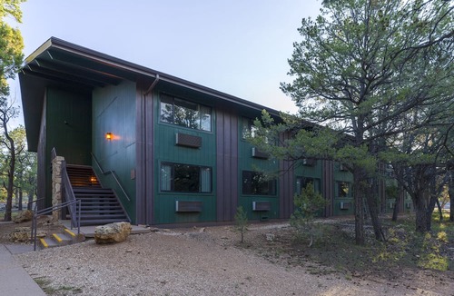 Grand Canyon Hotel | Yavapai Lodge