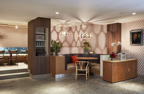 Waikiki Hotel | The Surfjack Hotel & Swim Club