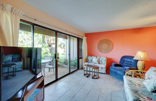 Maunaloa Condo | Pool Access, Walk to Kepuhi Beach: Tranquil Escape