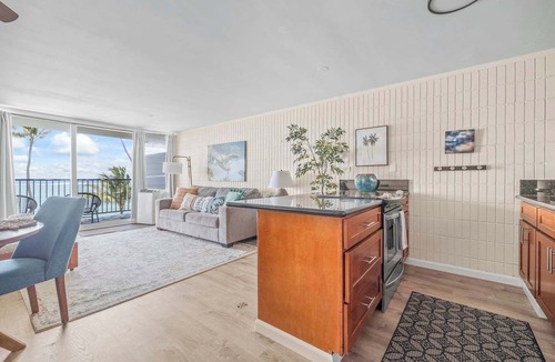 Punaluu Condo | Oceanfront Condo w/Pool & Beach Access