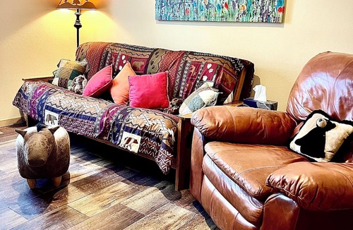 Florissant House | Secluded Stargazing Mountain Retreat, Hot Tub, Big Kitchen, Fireplace, Views
