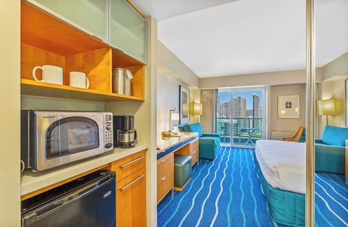 Ala Moana Apartment | Castle at Ala Moana Hotel