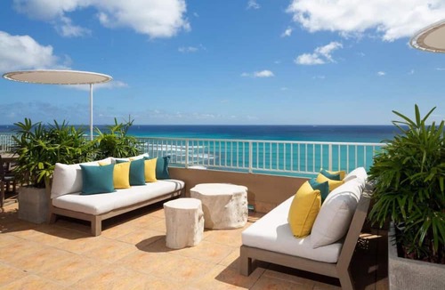 Waikiki Hotel | Your Home Away From Home! City View, Beachfront Property, Onsite Swimming Pool