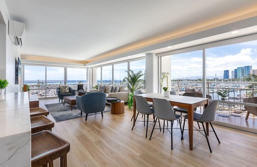 Waikiki Condo | ILIKAI NEWLY RENOVATED OCEAN VIEW ONE FREE PARKING
