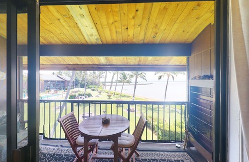 Kaunakakai Condo | Secluded, third-floor condo with ocean views, WiFi & outdoor pool
