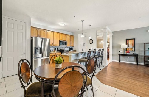 Florida Central Atlantic Coast Condo | Vista Cay Beauty Stunning Private Lake View