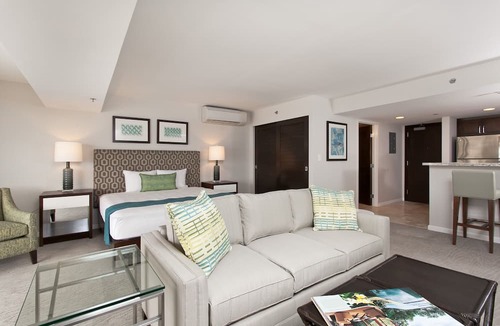 Waikiki Condo | Ocean View Studio at Ilikai Walk to Beach Dining and Shopping