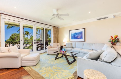 Kahuku Condo | Turtle Bay Villas 201 by Gather: Beachfront w/Shared Pool, Spa/AC