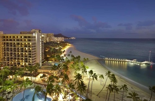 Waikiki Condo | Hilton Hawaiian Village Lagoon Tower:Two bedroom suite at a perfect beach resort