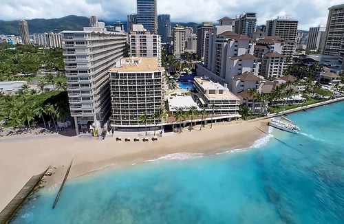 Waikiki Hotel | 3 Minutes Walk From Fort DeRussy! 3 Resort View Units for 12, Pool, Dining!