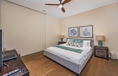 Ala Moana Condo | Luxurious Ocean & Sunset Views Condo at Park Lane w/Luxury Building Amenities