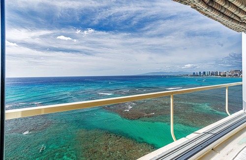 Diamond Head - Kapahulu - St. Louis Condo | Oceanfront w/Sunset Views Condo at the Colony Surf Full Kitchen and Parking