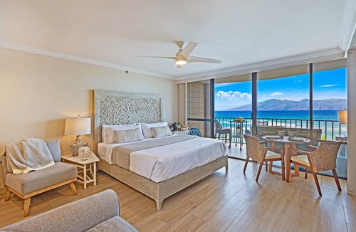 Kahana Condo | Valley Isle Resort #707 - Vacation West Maui - Beachfront Luxury
