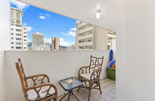 Waikiki Condo | Large Studio - 2 Decks - 2 Short Blocks From Beach - #703-A
