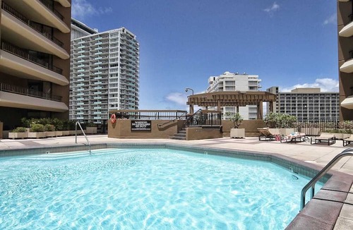 Waikiki Condo | Monthly Discovery Bay 2904 2 Bedroom Ocean/Sunset/Marina 2 Queen Beds