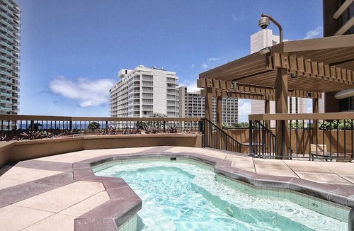Waikiki Condo | Monthly Discovery Bay 2904 2 Bedroom Ocean/Sunset/Marina 2 Queen Beds