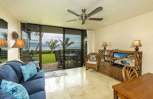 Maalaea Condo | Beachfront condo with ocean views, pool and hot tub summer deals