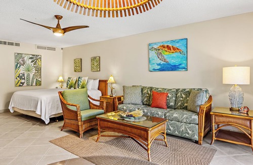 Kaanapali Condo | Great value Sleeps 3, Private Beach Club, walk Kaanapali Beach, Gym