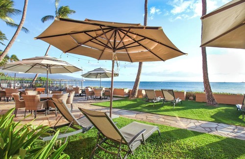 Kihei Condo | OCEANFRONT RESORT- Whale Season- 2 Bed/2 Bath Kihei Sands Beachfront Condo-B7