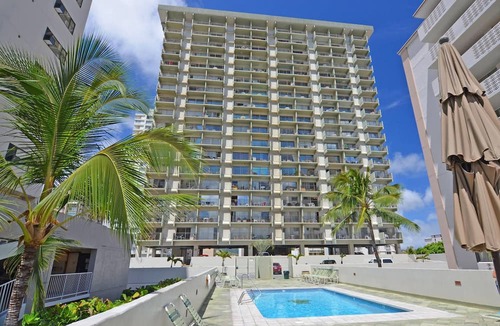 Waikiki Condo | Waikiki Ocean View Suite! Free Parking, Full Kitchen, 5-min walk to beach!