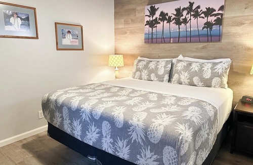 Kihei Condo | OCEANFRONT RESORT- WHALES+LOW WINTER RATES- Kihei Sands Beachfront Condo-B10