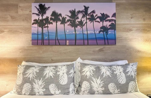 Kihei Condo | OCEANFRONT RESORT- WHALES+LOW WINTER RATES- Kihei Sands Beachfront Condo-B10