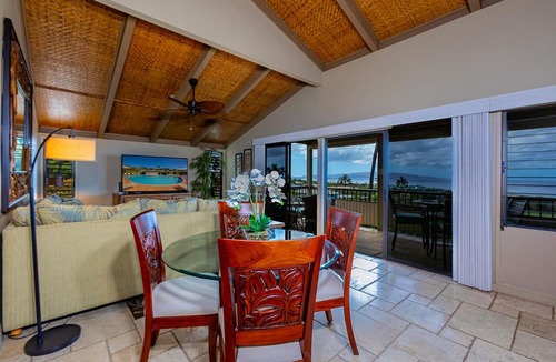 Wailea Condo | Top Floor Remodel! Ocean and Fairway Views Ekolu 908