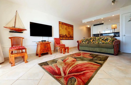 Honokowai Apartment | Direct Oceanfront View at Mahana Studio, King Bed - Kaanapali Next to Boardwalk